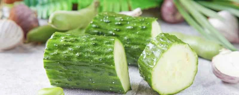 太ることなく食欲を満たしてくれるフルーツ15選（そしてお腹いっぱいになるまで食べられる主食）