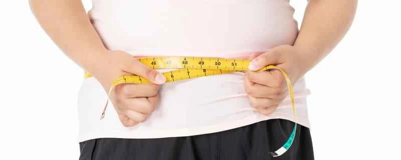 10代の女の子はなぜ太るのでしょうか？思春期に体重は減るのでしょうか？