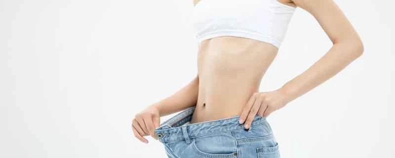 冬は薄着で痩せられますか？冬と夏のどちらがダイエットに効果的ですか？