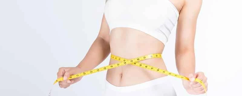 夕食を抜くのは健康に良いのでしょうか？体重を減らすのに役立ちますか？ダイエットにはどんな健康リスクがあるのでしょうか？